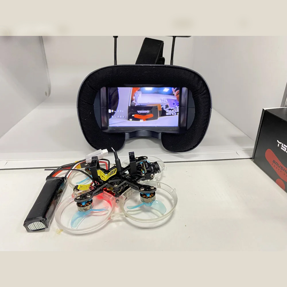 FPV-bril 008D 5.8G 40CH 4.3 in - Drone Racing Goggles recensie en prijs